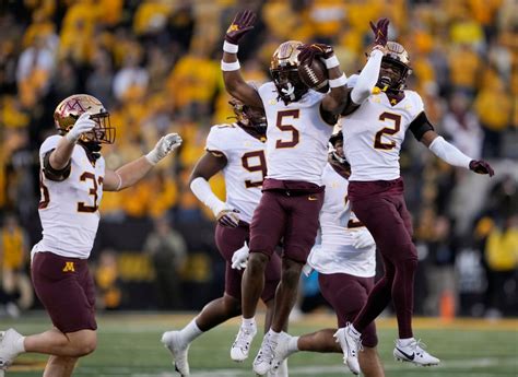 Gophers cornerback Justin Walley to return for 2024